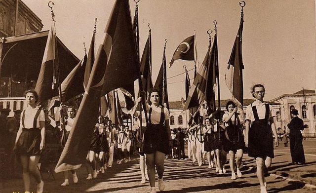 19 Mayıs Atatürk’ü Anma, Gençlik ve Spor Bayramı’nız Kutlu Olsun!